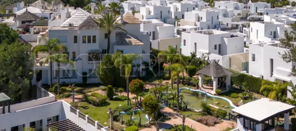 3 bedrooms Penthouse in Marbella, Spain No. 177781 3