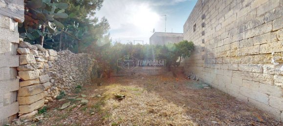 2 bedrooms House in Lizzanello, Italy No. 111935 29