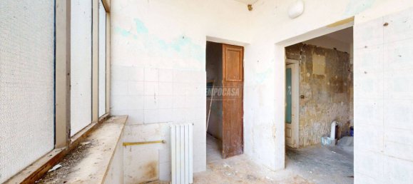 2 bedrooms House in Lizzanello, Italy No. 111935 3