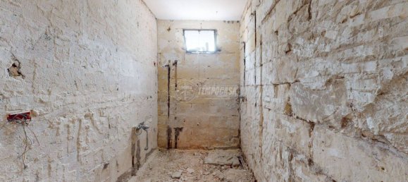 2 bedrooms House in Lizzanello, Italy No. 111935 14