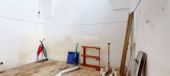 2 bedrooms House in Lizzanello, Italy No. 111935 10