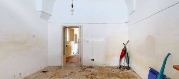 2 bedrooms House in Lizzanello, Italy No. 111935 11