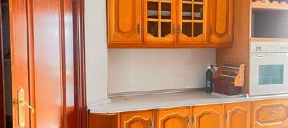 4 bedrooms Apartment in Martos, Spain No. 187280 3