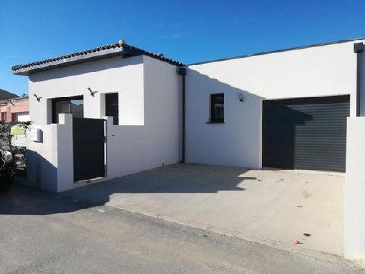 3 bedrooms House in Colombiers, France No. 29719