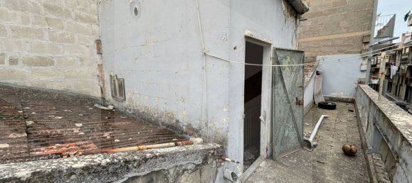 Здание с 3 комнатами в Альтамура, Италия № 20468 19