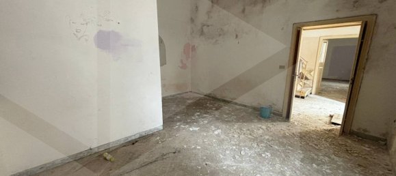 Здание с 3 комнатами в Альтамура, Италия № 20468 12