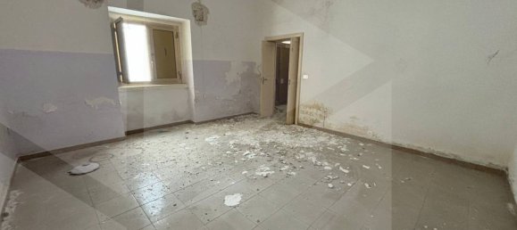 Здание с 3 комнатами в Альтамура, Италия № 20468 5