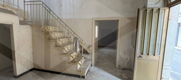 Здание с 3 комнатами в Альтамура, Италия № 20468 13