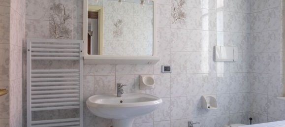 Casa de 9 divisões em Busca, Italy N.º 301710 19