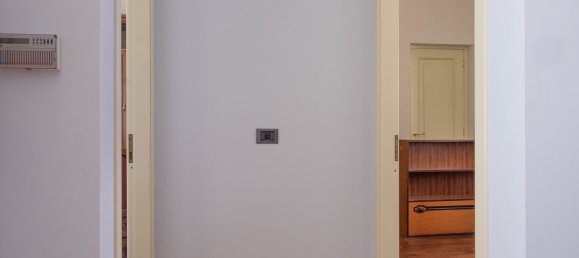 Casa de 9 divisões em Busca, Italy N.º 301710 30