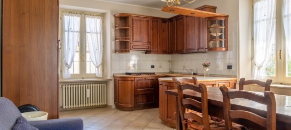 Casa de 9 divisões em Busca, Italy N.º 301710 14