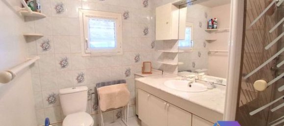 3 bedrooms House in Urciers, France No. 311044 8