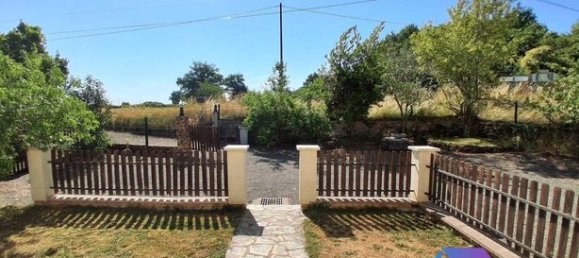 3 bedrooms House in Urciers, France No. 311044 2