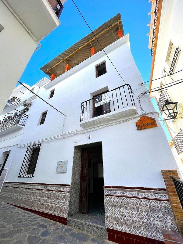 5 bedrooms Townhouse in Canillas de Aceituno, Spain No. 226281