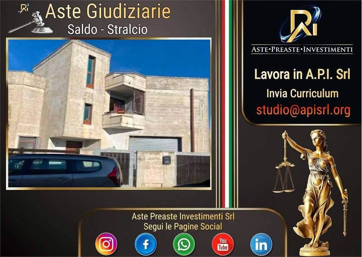 3 bedrooms Apartment in Aradeo, Italy No. 280693