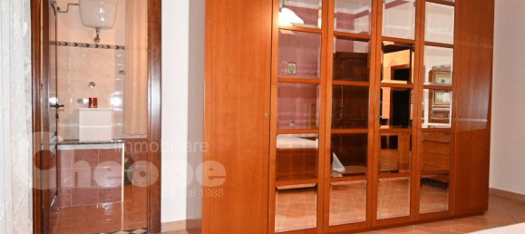 7 bedrooms Villa in Roccamontepiano, Italy No. 76066 33