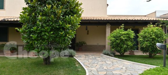 7 bedrooms Villa in Roccamontepiano, Italy No. 76066 9