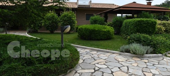7 bedrooms Villa in Roccamontepiano, Italy No. 76066 7