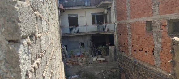 2 rooms House in Paternò, Italy No. 147465 3
