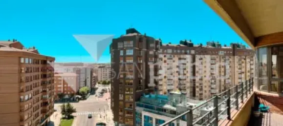 5 chambres Appartement à Burgos, Spain No. 182842 8