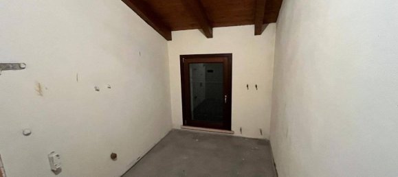 Villa de 4 divisões em Quattro Castella, Italy N.º 120770 10