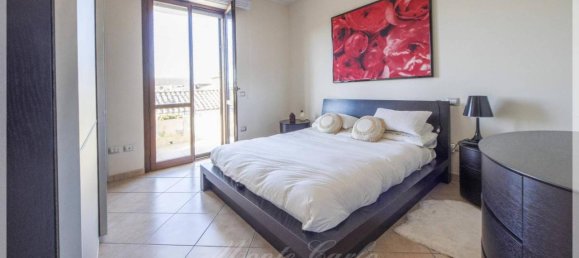 3 rooms Apartment in Selargius, Italy No. 27112 29