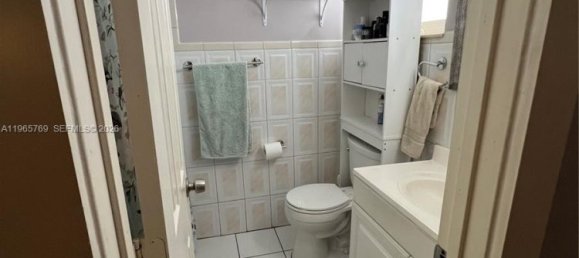 3 dormitorios villa en venta en Miami, Miami-Dade, Florida, USA № 615620 8