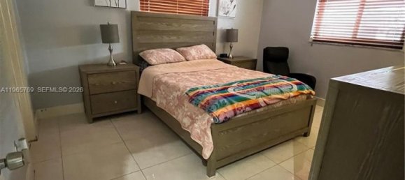 3 dormitorios villa en venta en Miami, Miami-Dade, Florida, USA № 615620 9