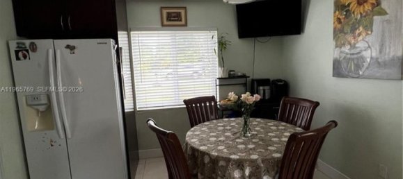 3 dormitorios villa en venta en Miami, Miami-Dade, Florida, USA № 615620 11