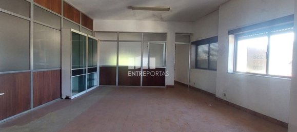 1588m² Warehouse in Viana do Castelo, Portugal No. 57654 27