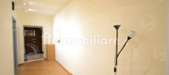 Квартира с 3 спальнями в Альбенга, Италия № 130547 24