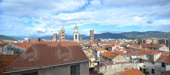 Квартира с 3 спальнями в Альбенга, Италия № 130547 15