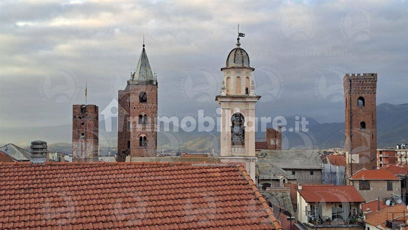 Квартира с 3 спальнями в Альбенга, Италия № 130547