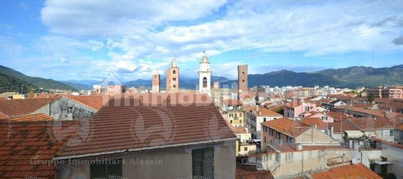 Квартира с 3 спальнями в Альбенга, Италия № 130547 20