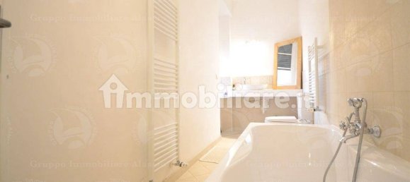 Квартира с 3 спальнями в Альбенга, Италия № 130547 10