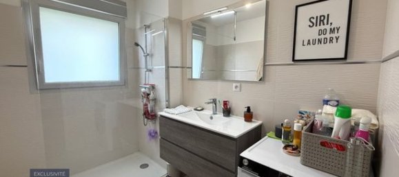 Apartamento de 2 dormitorios en Isere, France No. 286978 4