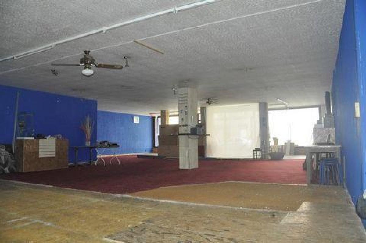 Oficina en Douarnenez, France 200 m² No. 18108