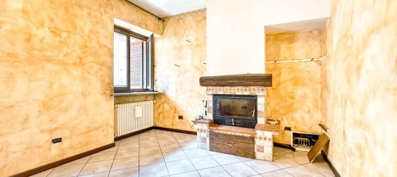 3 rooms Apartment in Serravalle Sesia, Italy No. 231206 2