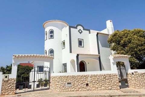Casa de 3 dormitorios en Lagos, Portugal No. 247957