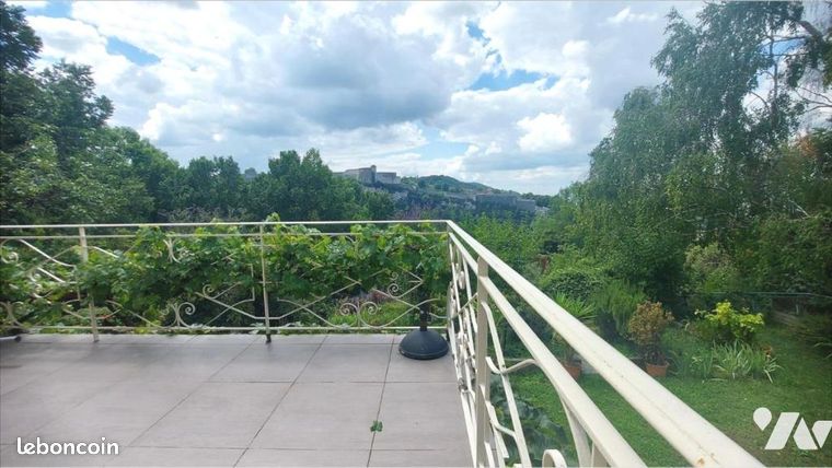 5 غرف نوم فيلا في Besancon, France رقم 301421