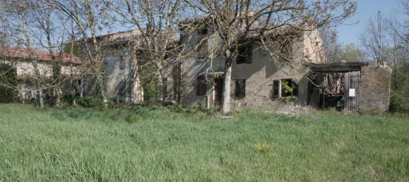 8 rooms House in Parma, Italy No. 231867 2