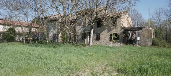 8 rooms House in Parma, Italy No. 231867 9