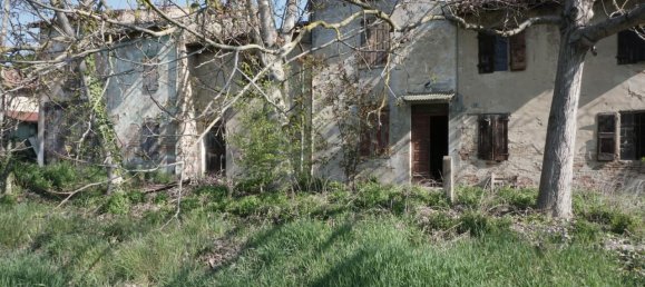 8 rooms House in Parma, Italy No. 231867 8