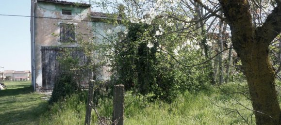 8 rooms House in Parma, Italy No. 231867 10