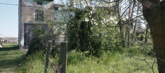 8 rooms House in Parma, Italy No. 231867 4