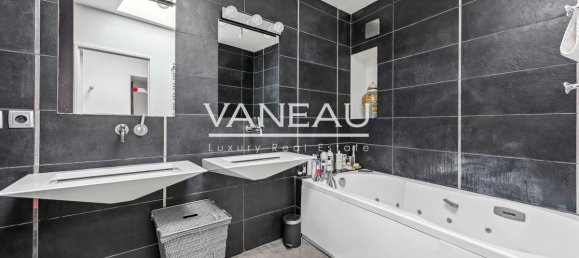 3 Schlafzimmer Doppelhaus in Paris, France, Nr. 162704 42