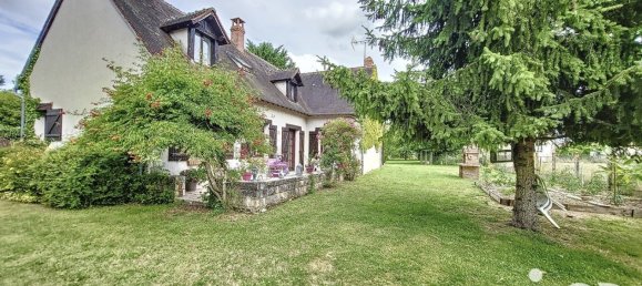 9 rooms House in Lorris, France No. 221723 2