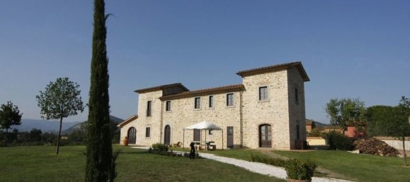 4 bedrooms Villa in Monsummano Terme, Italy No. 46997 10