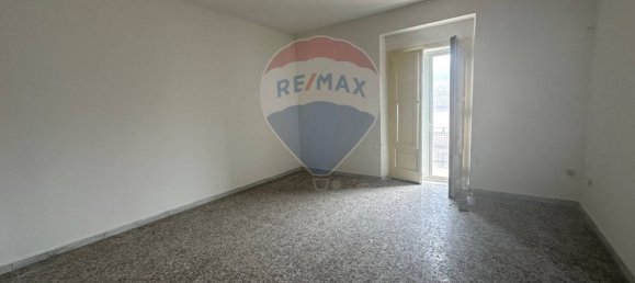 Дом с 12 спальнями в Беневенто, Италия № 75925 11