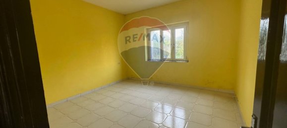 Дом с 12 спальнями в Беневенто, Италия № 75925 9